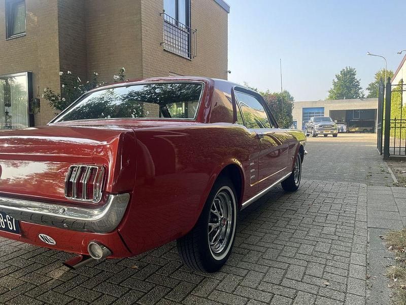Gebraucht Ford Mustang 200 PS (147 kW) 1966 Rot Coupé