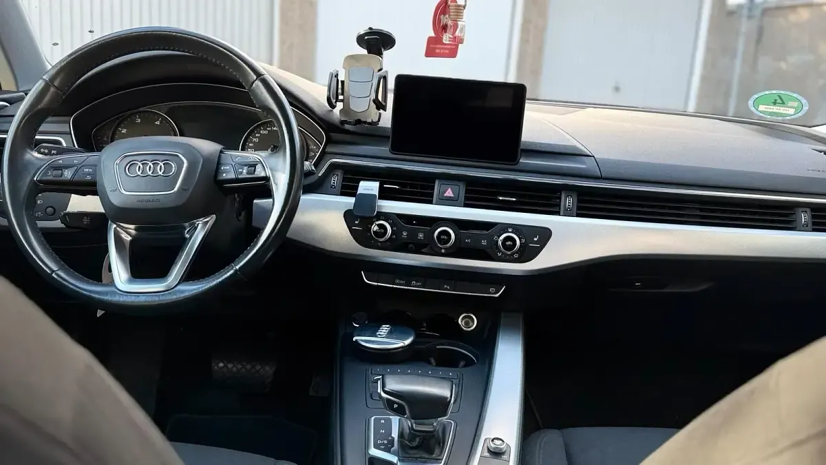 Gebraucht Audi A4 150 PS (110 kW) 2017 Schwarz Kombi
