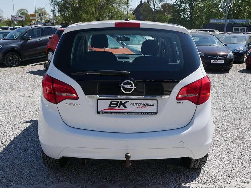 Gebraucht Opel Meriva 101 PS (74 kW) 2011 Casabl/arctic/eisweiss/kaolin Van / Kleinbus