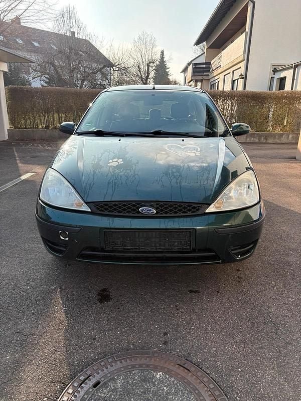 Second-hand Ford Focus 116 CP (85 kW) 2004 Verde Berlinǎ