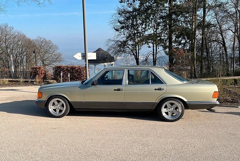 Gebraucht 1983 Mercedes E280 Limousine | 25.000 € - Bild 1/4