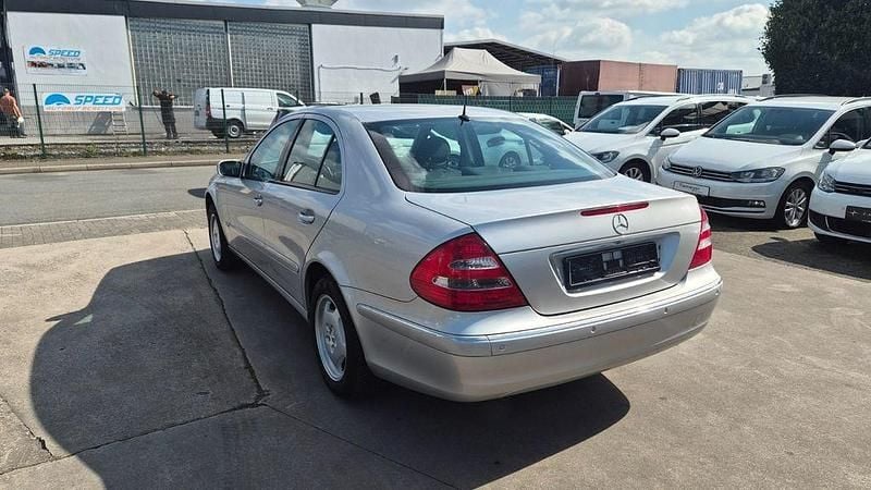 Gebraucht Mercedes E320 Elegance 224 PS (164 kW) 2002 Silber Limousine