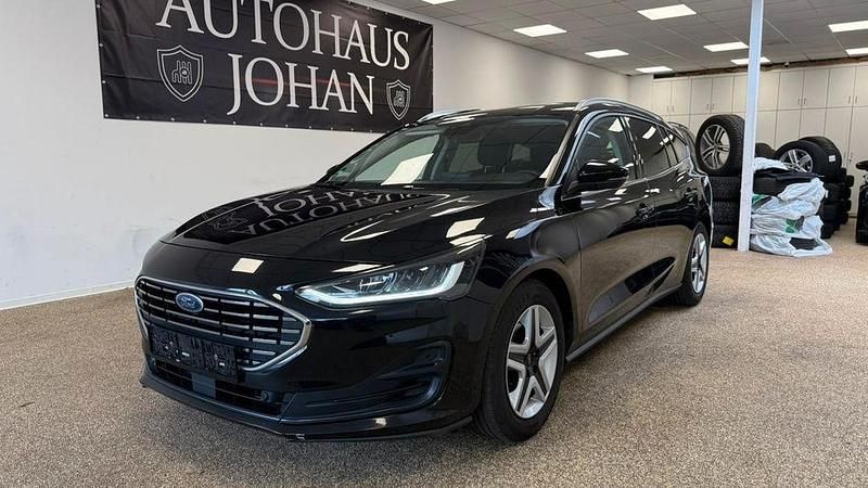 Gebraucht Ford Focus Titanium 120 PS (88 kW) 2023 Schwarz Limousine