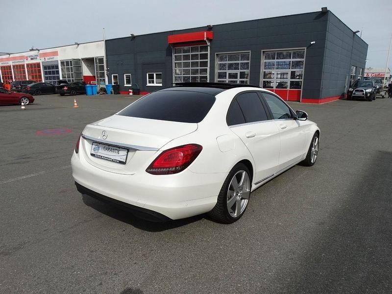 Gebraucht Mercedes C180 122 PS (89 kW) 2021 Mineral Limousine