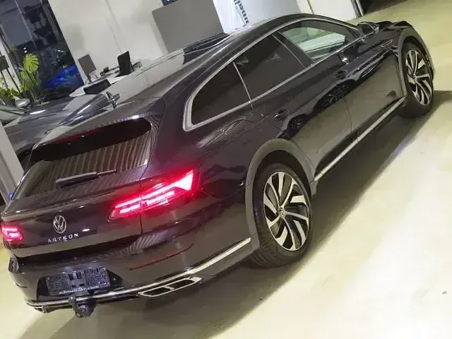 Gebraucht VW Arteon R-line 200 PS (147 kW) 2023 Deep black Kombi