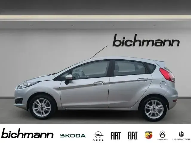 Gebraucht Ford Fiesta Trend 82 PS (60 kW) 2017 Silber Kleinwagen