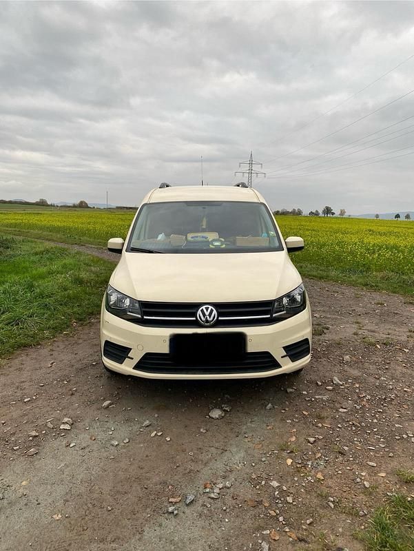 Beige Gebraucht 2019 VW Caddy Maxi Van / Kleinbus | 11.000 € (Fairer Preis) - Bild 1/4
