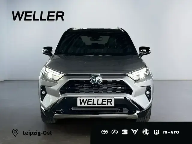 Gebraucht Toyota RAV4 Hybrid Style 218 PS (160 kW) 2025 Silber SUV