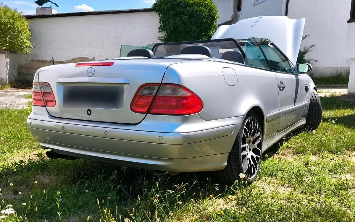 Gebraucht Mercedes CLK320 218 PS (160 kW) 1999 Silber Cabrio
