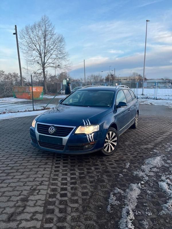 Gebraucht VW Passat 170 PS (125 kW) 2010 Blau Kombi