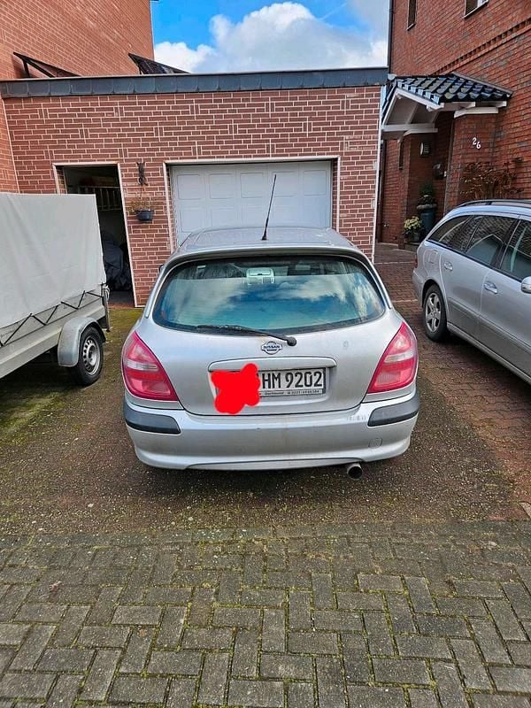 Gebraucht Nissan Almera 90 PS (66 kW) 2001 Silber Limousine