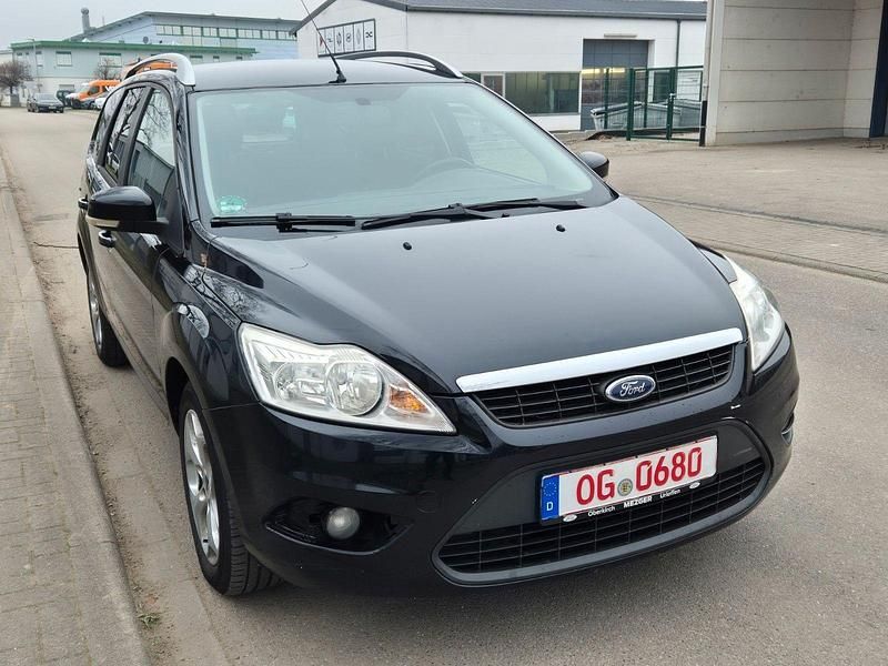 Gebraucht Ford Focus Viva 101 PS (74 kW) 2010 Schwarz Kombi
