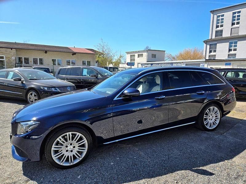 Usata Mercedes E250 211 CV (155 kW) 2016 Blu Station wagon