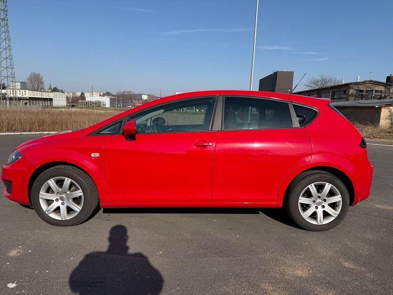 Gebraucht Seat Leon Style 160 PS (117 kW) 2011 Rot Kleinwagen