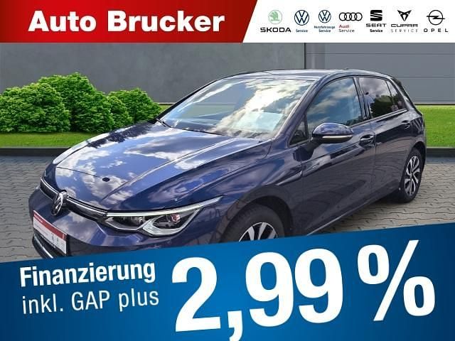Blau Gebraucht 2022 VW Golf VIII Active Limousine | 21.870 € (Fairer Preis) - Bild 1/4