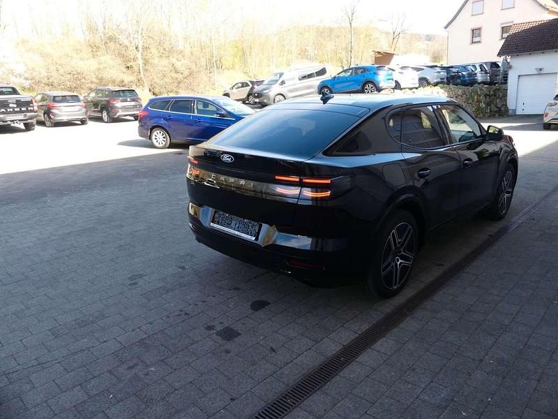 Usado Ford Capri Premium 210 kW (286 CV) 2024 Negro SUV