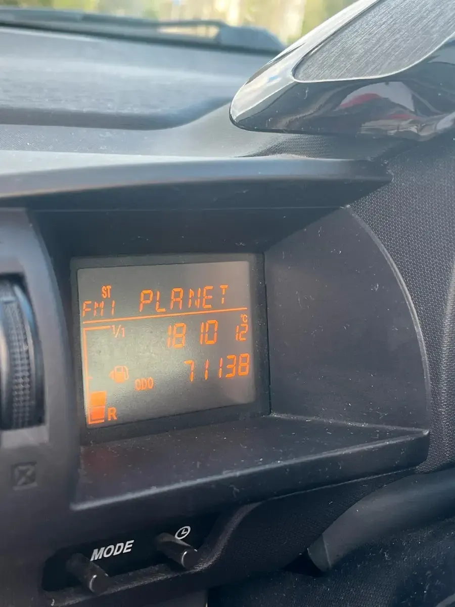 Gebraucht Toyota iQ 68 PS (50 kW) 2011 Rot Kleinwagen