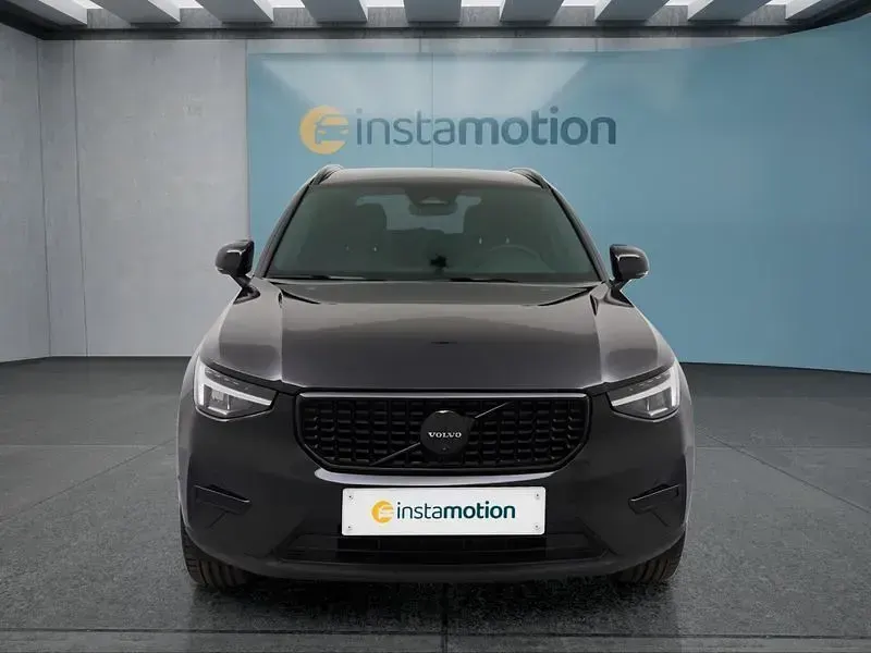 Gebraucht Volvo XC40 197 PS (144 kW) 2025 Schwarz SUV