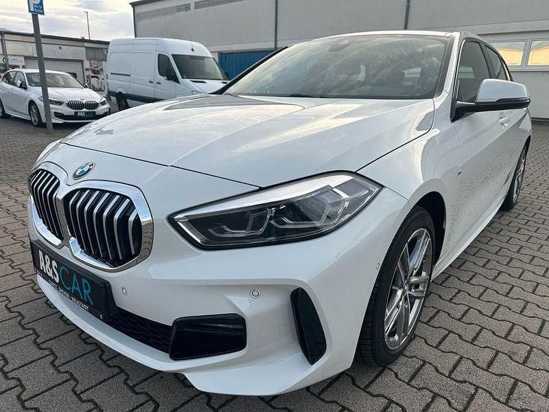 Weiß Gebraucht 2022 BMW 116 M Sport Kleinwagen | 19.300 € (Fairer Preis) - Bild 1/4