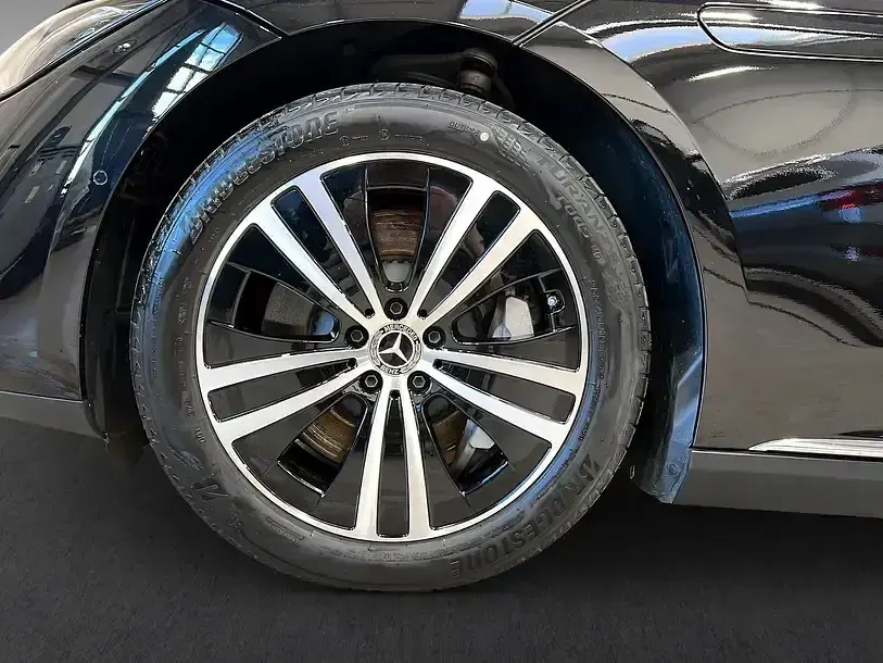 Gebraucht Mercedes EQE300 Advanced Plus 180 kW (245 PS) 2025 Schwarz Limousine