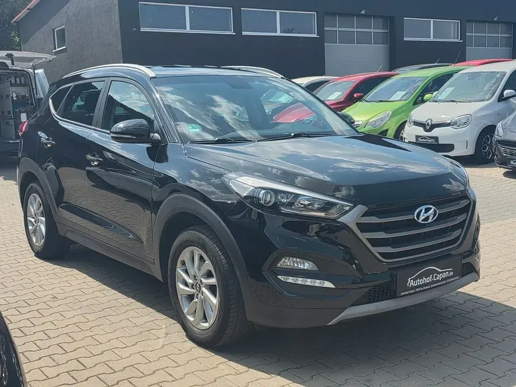 Gebraucht Hyundai Tucson Advantage 132 PS (97 kW) 2016 Schwarz SUV