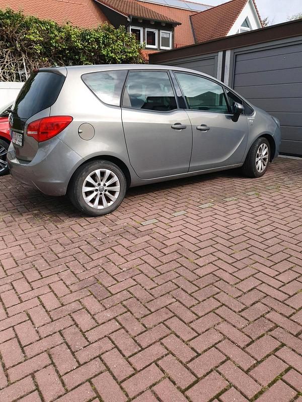 Gebraucht 2016 Opel Meriva Van / Kleinbus | 5.999 € (Fairer Preis) - Bild 1/1