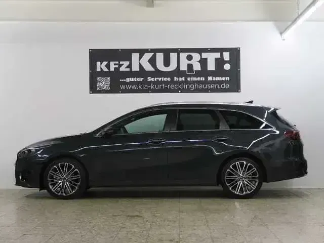 Neu Kia Ceed Sportswagon GT 140 PS (102 kW) 2025 Pentametal Kombi