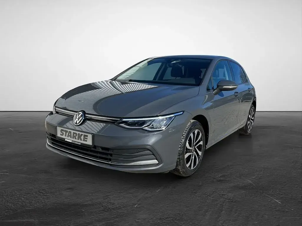 Gebraucht VW Golf VIII Active 110 PS (80 kW) 2021 Grau (delfingrau metallic) Limousine