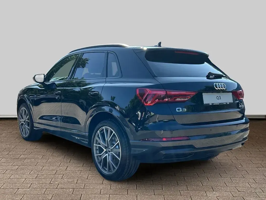 Gebraucht Audi Q3 Sport 190 PS (139 kW) 2025 Schwarz SUV
