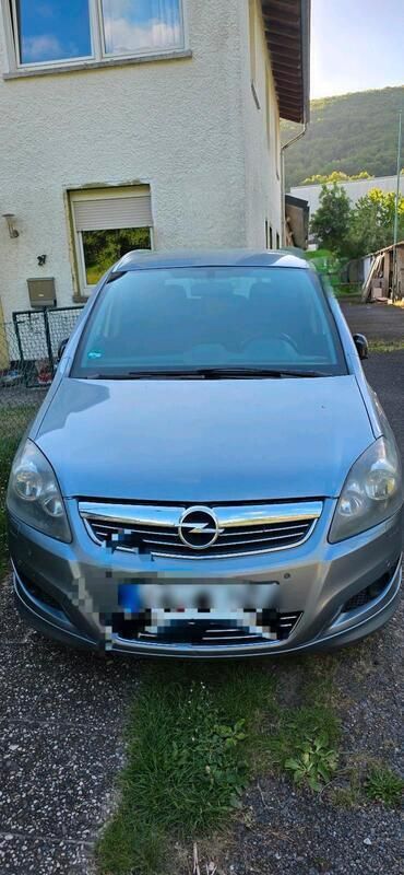 Silber Gebraucht 2008 Opel Zafira Van / Kleinbus | 1.700 € (Superpreis) - Bild 1/4
