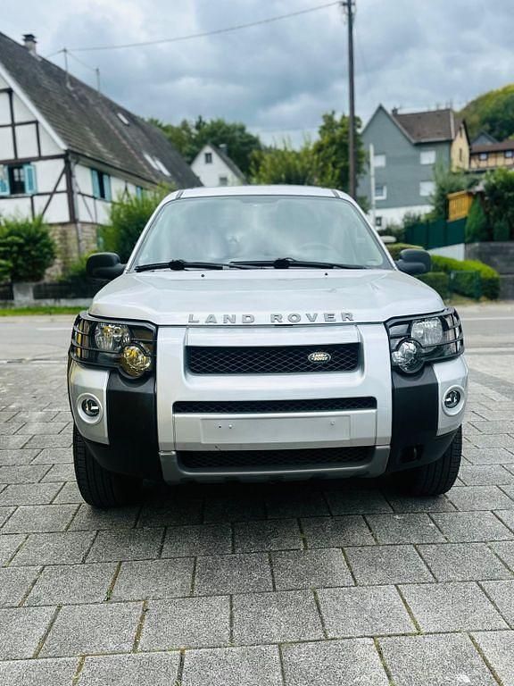 Silber Gebraucht 2005 Land Rover Freelander S SUV | 5.900 € - Bild 1/4