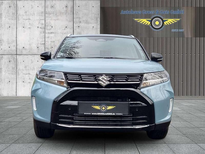 Neu Suzuki Vitara 110 PS (80 kW) 2026 Ice blue  cosmic black SUV