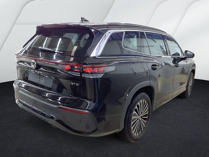 Gebraucht VW Tayron Life 150 PS (110 kW) 2025 Grenadillschwarz metallic SUV