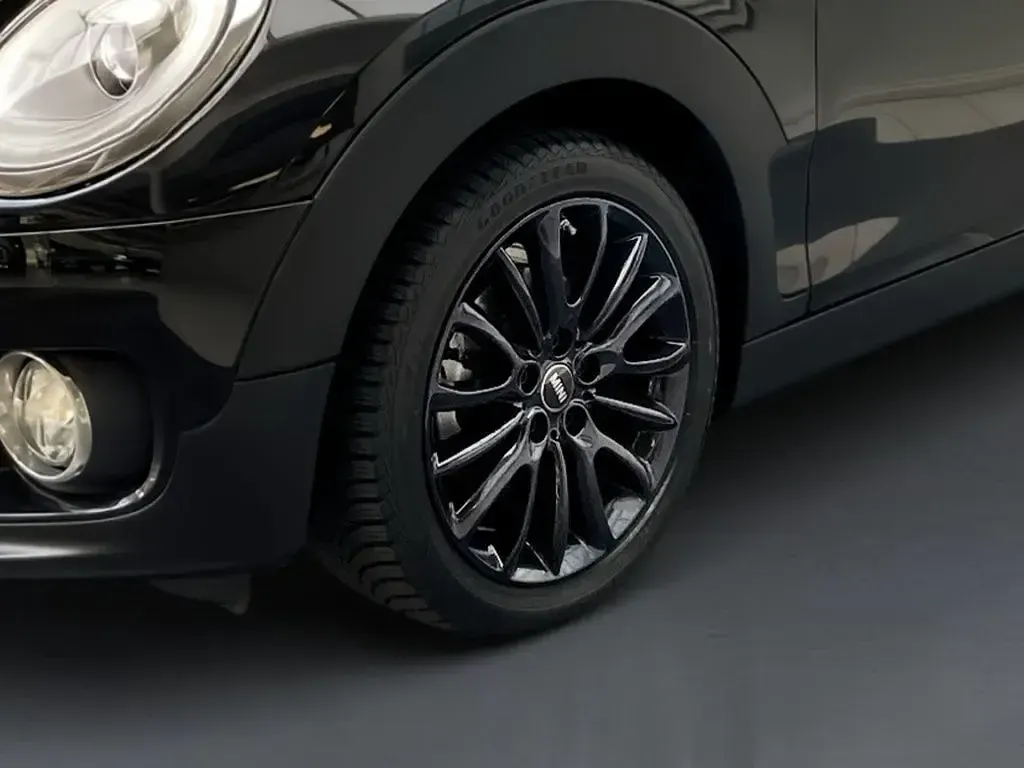 Gebraucht Mini One Clubman 102 PS (75 kW) 2018 Blau Kombi