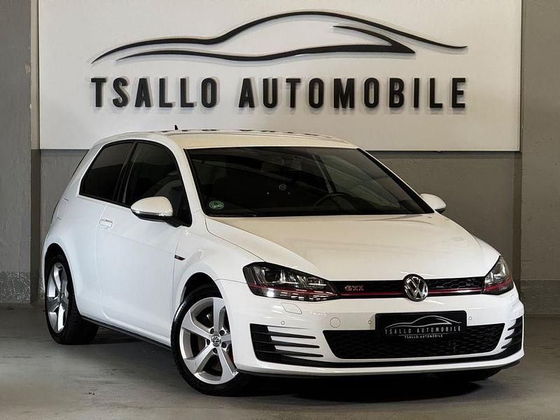 Weiß Gebraucht 2017 VW Golf VII GTI Limousine | 13.490 € (Superpreis) - Bild 1/4