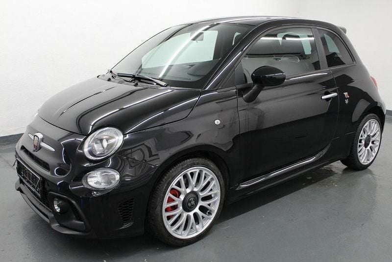 Schwarz Gebraucht 2017 Abarth 595 Kleinwagen | 12.989 € (Fairer Preis) - Bild 1/4