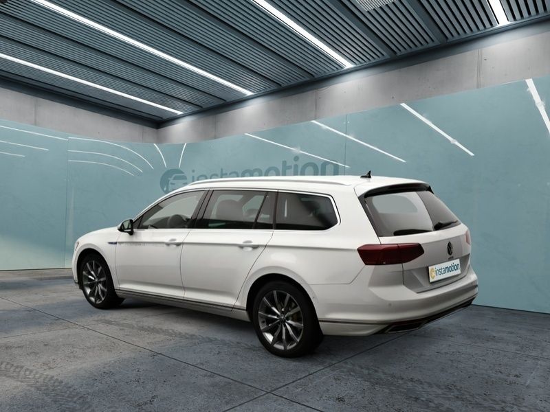 Gebraucht VW Passat GTE 218 PS (160 kW) 2023 Weiß Kombi