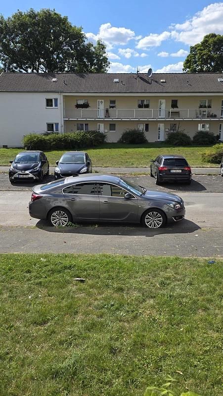 Silber Gebraucht 2016 Opel Insignia Limousine | 8.900 € (Guter Preis) - Bild 1/4