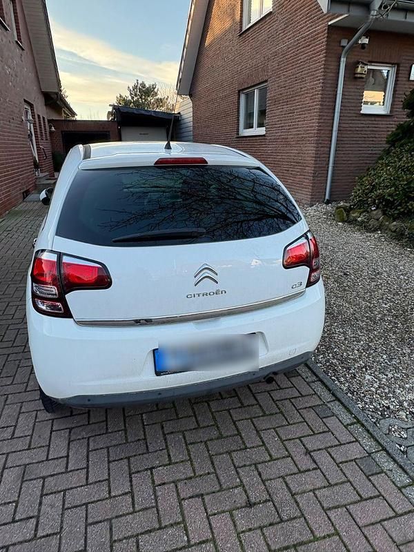 Gebraucht Citroën C3 PureTech 82 PS (60 kW) 2016 Weiß Kleinwagen
