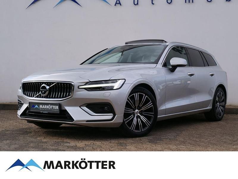 Bright silver metallic / metal Gebraucht 2021 Volvo V60 Inscription Kombi | 31.150 € (Teuer) - Bild 1/4