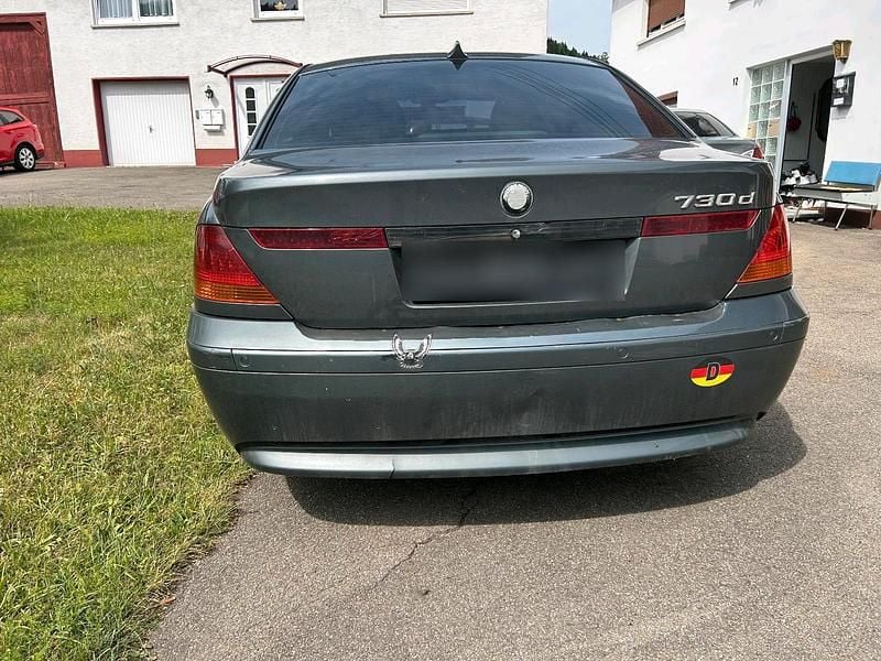 Second-hand BMW 730 258 CP (189 kW) 2004 Gri Berlinǎ