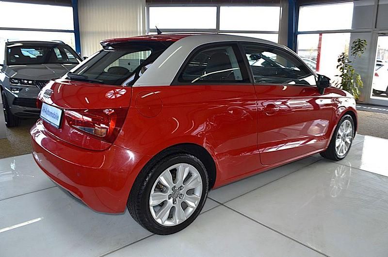 Gebraucht Audi A1 Ambition 86 PS (63 kW) 2010 Rot Kleinwagen