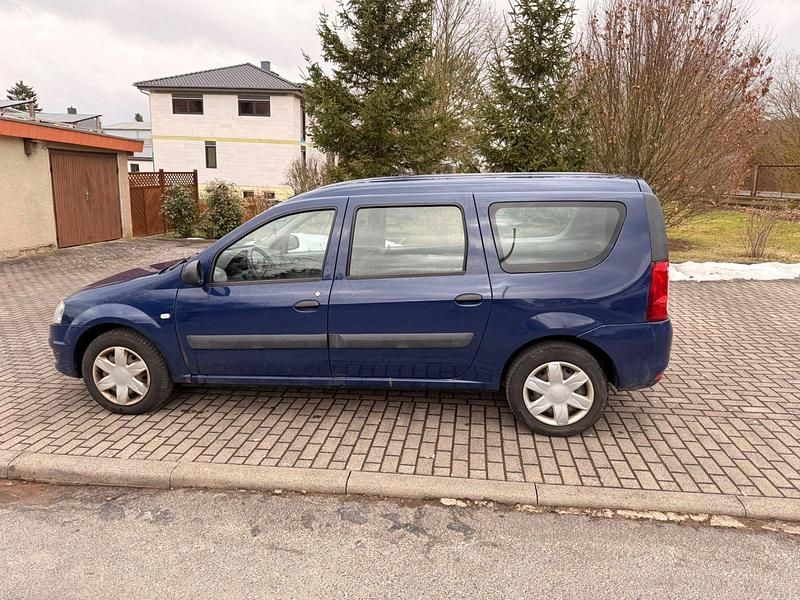 Gebraucht Dacia Logan MCV 75 PS (55 kW) 2010 Blau Kombi