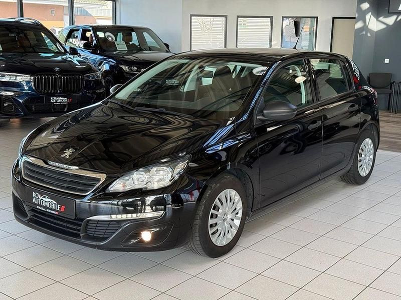 Gebraucht Peugeot 308 Access 82 PS (60 kW) 2015 Schwarz Limousine