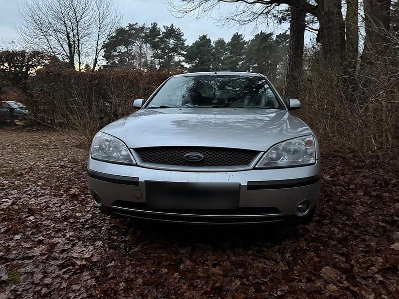 Gebraucht Ford Mondeo 115 PS (84 kW) 2005 Silber Limousine