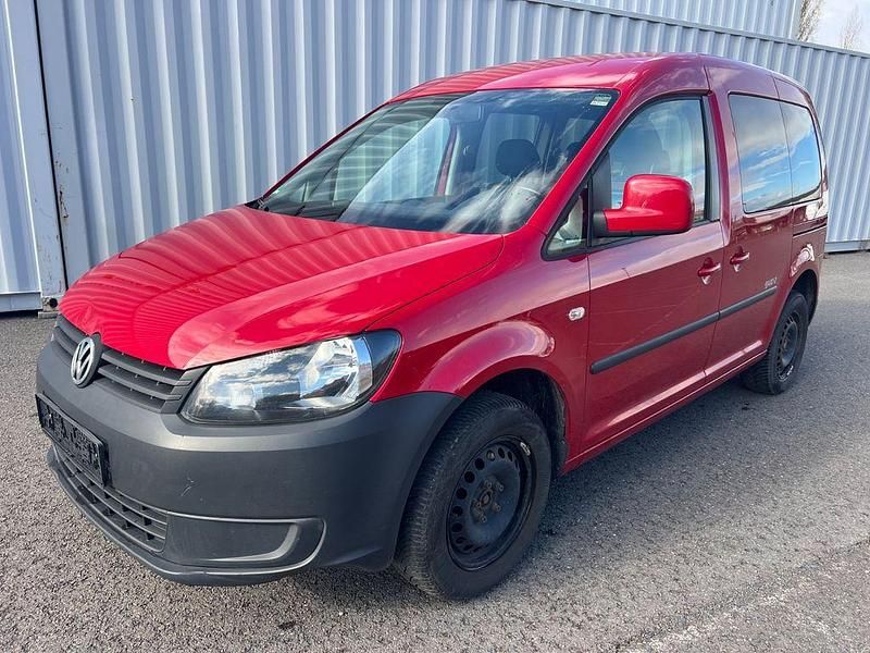 Gebraucht VW Caddy Trendline 102 PS (75 kW) 2013 Rot Van / Kleinbus