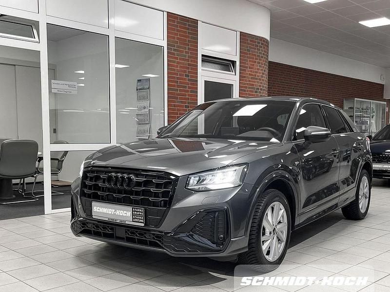 Gebraucht Audi Q2 S-Line 150 PS (110 kW) 2024 Grau SUV