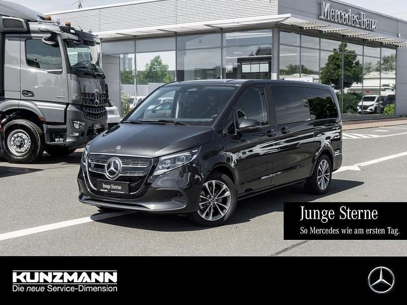 Graphitgrau metallic Gebraucht 2024 Mercedes EQV300 Van / Kleinbus | 53.550 € (Etwas zu teuer) - Bild 1/4