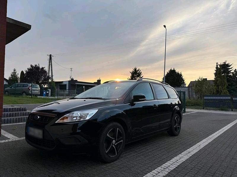 Gebraucht Ford Focus 109 PS (80 kW) 2009 Schwarz Kombi