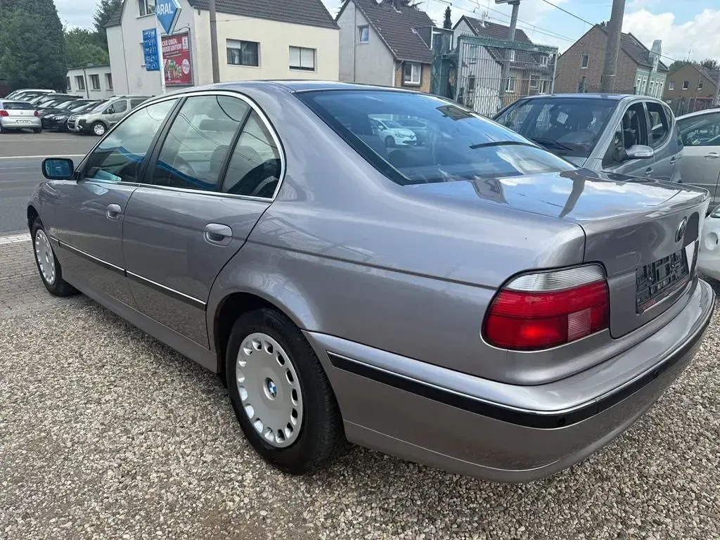 Gebraucht BMW 523 170 PS (125 kW) 1999 Grau Limousine